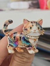 Bunte Katzenbrosche mit Strass