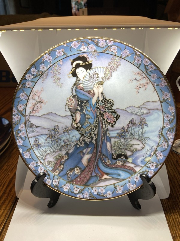 Royal Doulton Princess of the Iris Limited Edition Bone China Plate HA2349