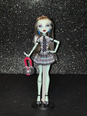 Monster High Frankie Stein Signature 