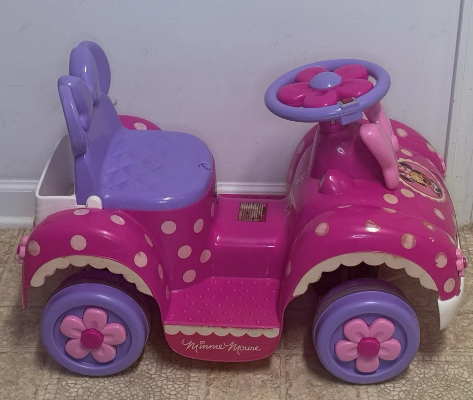 Cargador de juguete Minnie Mouse 6V móvil de panadería para coche Disney incluido Foto 4 de 4