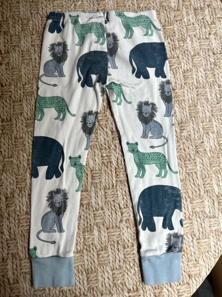 Carter's Little Planet Organic 4T Pijama Set Elefantes Leones Selva Foto 4 de 4