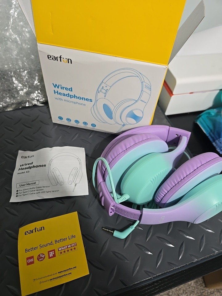 EarFun Kids Headphones Wired with 3.5 aux cable  Headphones K3