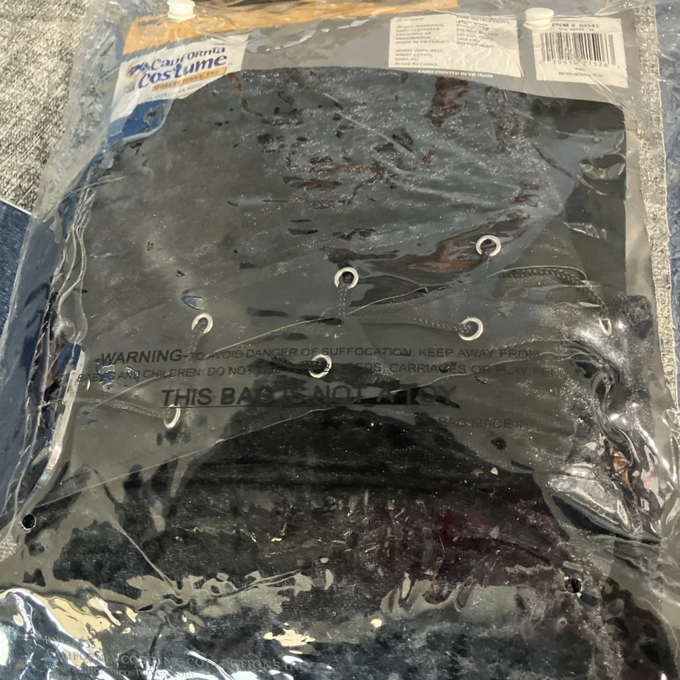 Disfraz de Halloween Corazón Negro El Pirata Para Hombre Negro 8 Piezas California XL Foto 2 de 4