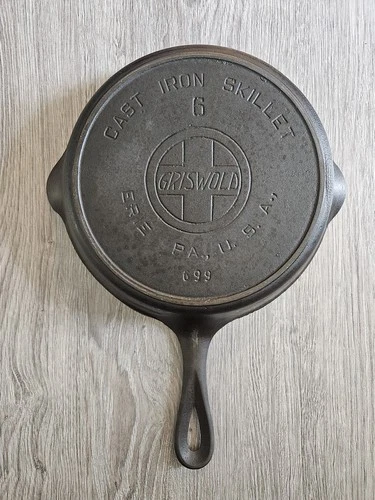 Vintage GRISWOLD Cast Iron SKILLET Frying Pan # 6 Slant Logo 699