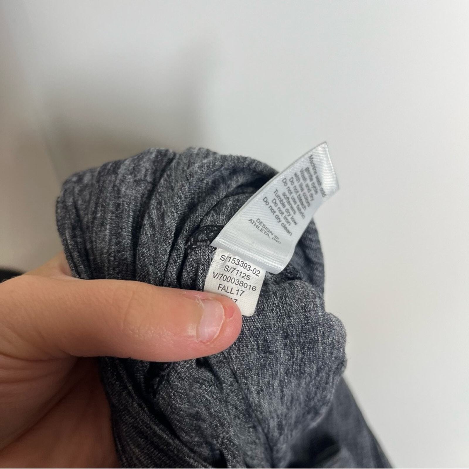 Athleta Excursion Heathered Grey Side Pocket Legg… - image 9