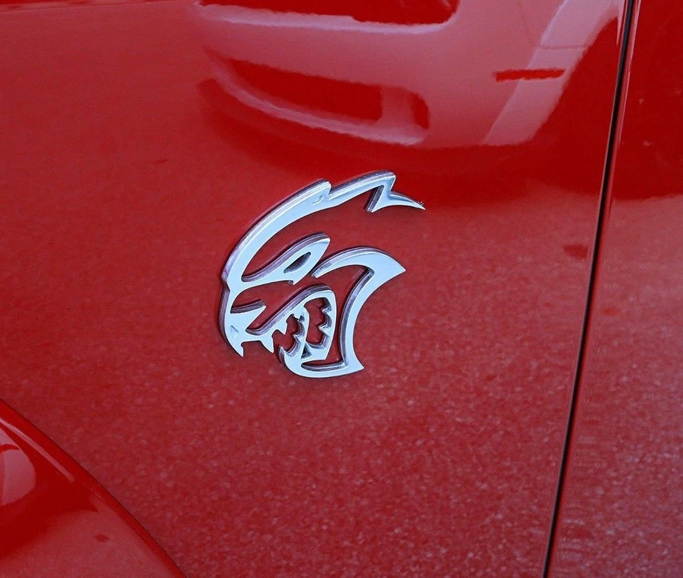 2x Cromo Hellcat Emblema Izquierdo Derecho Guardabarros 3D Metal Insignia Universal Foto 2 de 3