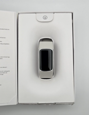 Fitbit Charge 6 Activity and Fitness Tracker GA05185NA - Porcelain