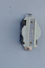 10x NEW LEVITON 20 AMP SINGLE LOCK RECEPTACLE 2 POLE 3 WIRE 250 VAC 2320