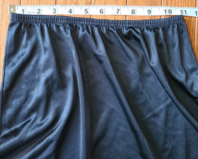 Vtg Vanity Fair Mini Half Slip XS Black Nylon Scalloped Lace Hem Satin