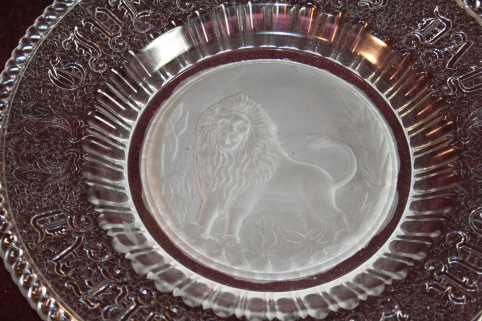 Gillinder & Sons EAPG "Give Us This Day Our Daily Bread" Frosted Lion Plate - Image 2 of 4