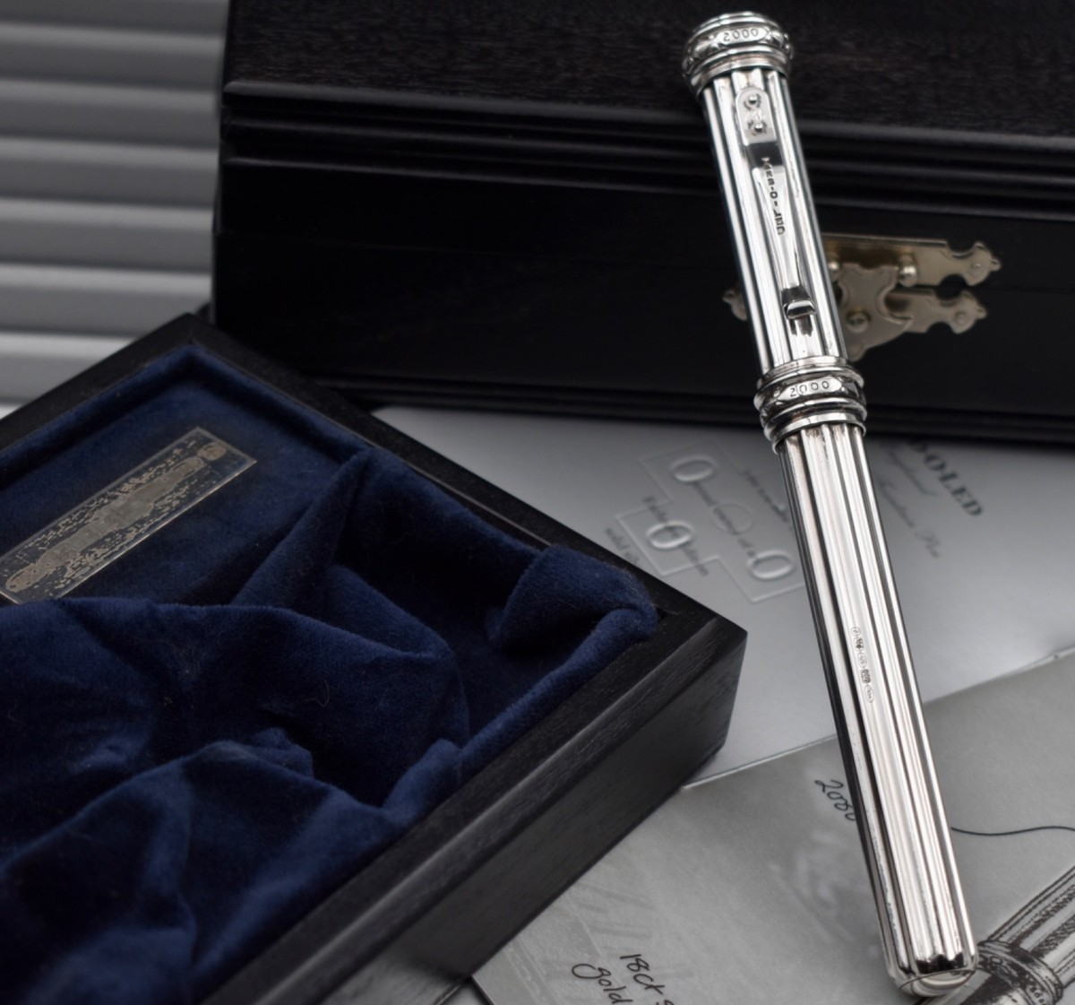 YARD-O-LED Millenium Pen 2000 Exclusive Limited Edition 366 Silver