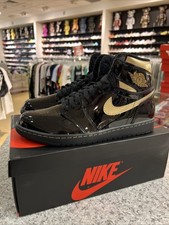 Air Jordan 1 Retro High OG Black Metallic Gold Sz 9.5 USED
