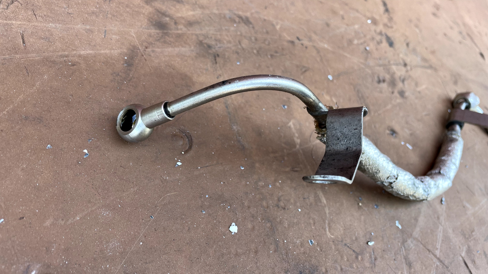 Ferrari 488 GTB Spider OIL DELIVERY PIPE TO LH TURBO 314532 OEM used