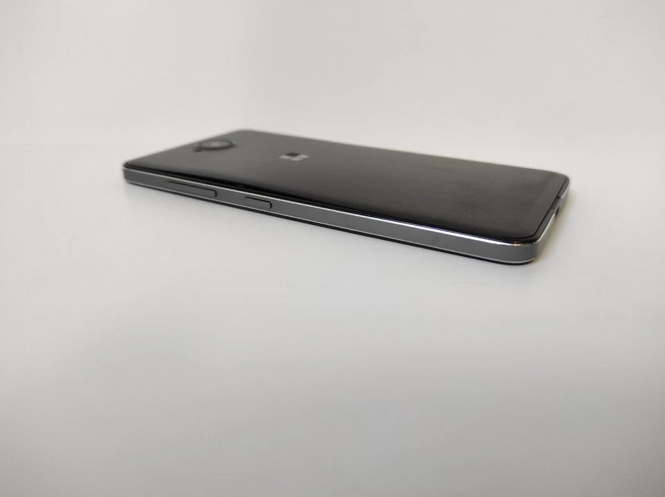 SMARTPHONE MICROSOFT LUMIA 650 16GB, NERO WINDOWS 10 PHONE - Immagine 3 di 4