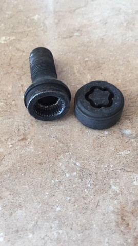 Locking Anti-theft Wheel Nut Removal Tool Set For BMW Mini - Picture 2 of 3