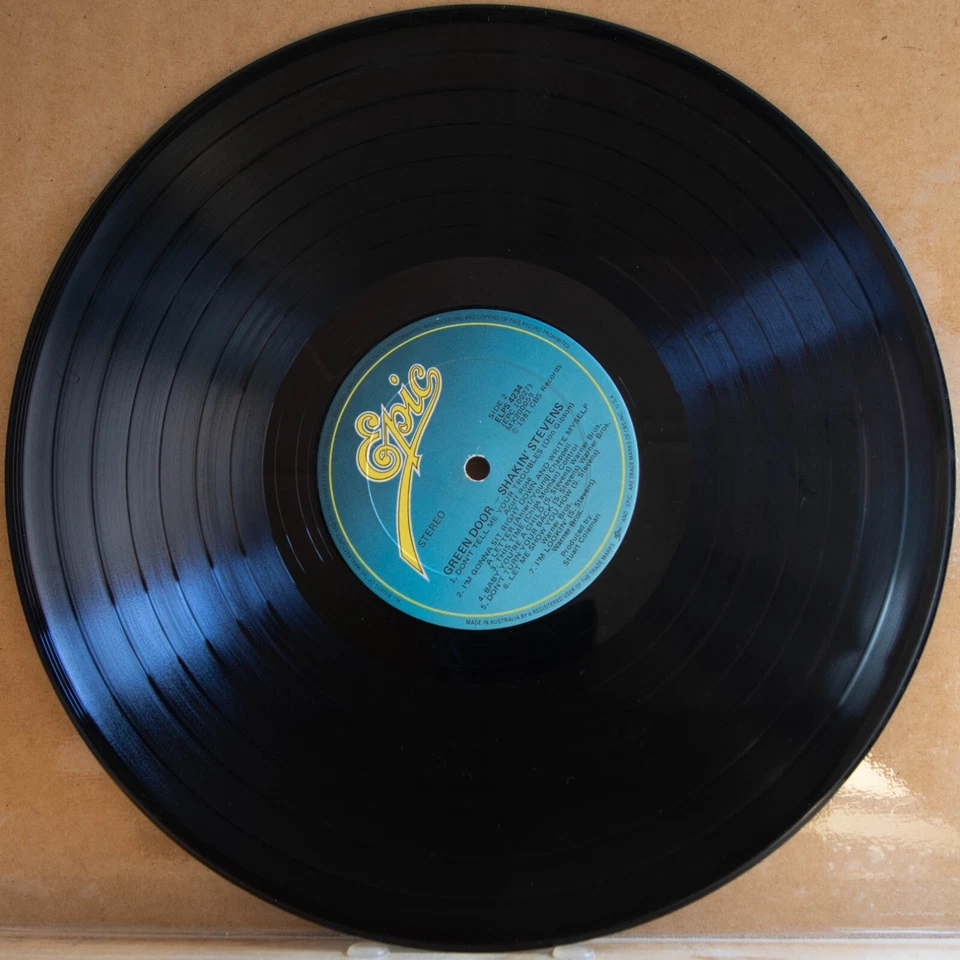 SHAKIN' STEVENS - GREEN DOOR - Vinyl LP - Epic - 1981 - VG FREE POSTAGE (2583) - Image 3 of 4
