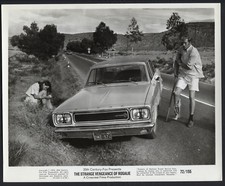 BONNIE BEDELIA KEN HOWARD in The Strange Vengeance Of Rosalie '72 CAR IN VERGE