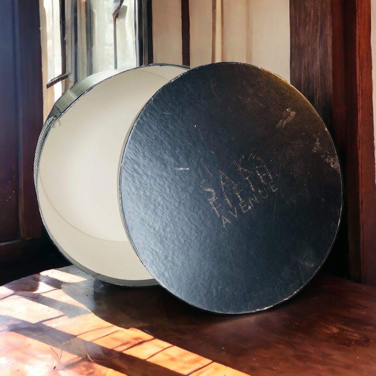 Park Avenue Hatbox Company Hat Box LARGE 18\
