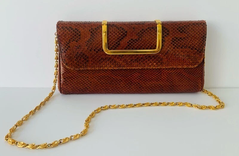 Sac By Supreme Pochette Femme Marron Imprimé Serpent Poignée Supérieure Bouton Snap Chaîne S