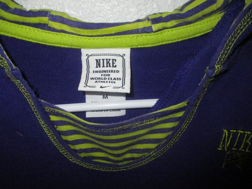 Girls Nike Purple Hooded Pullover Long Sleeve Shirt Lime Green Trim Size 10-12 - Picture 6 of 6