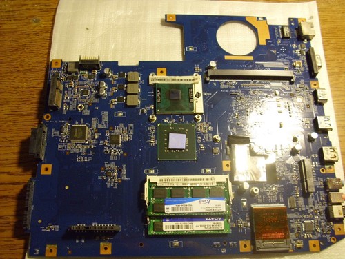 Acer aspire 7738G Mainboard /2X2,13GHz/4GB-Ram - Bild 8 von 11