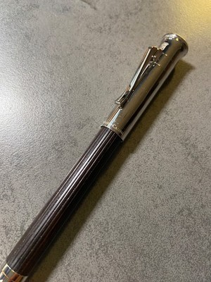Graf von Fabercastell Füllfederhalter Classic Grenandill 18K-F unbenutzt