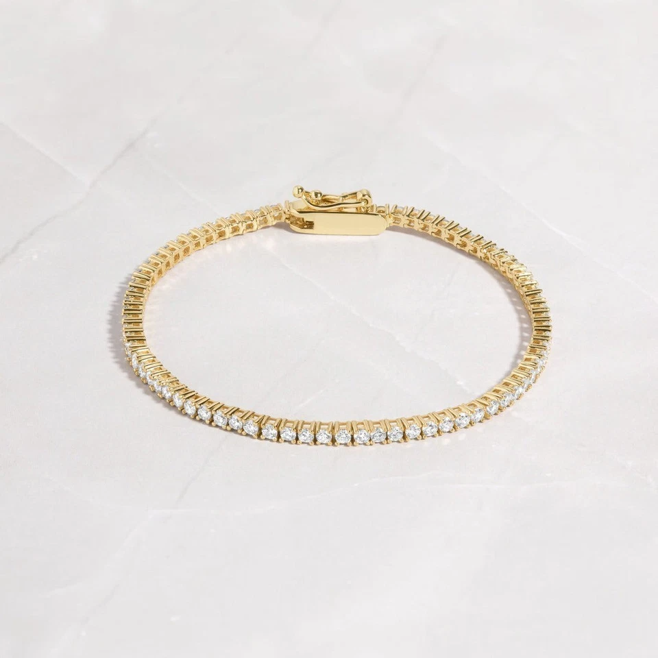 Женский теннисный браслет из желтого золота 10 карат с выращенными в лаборатории бриллиантами круглой огранки 2 карата - Изображение 3 из 4