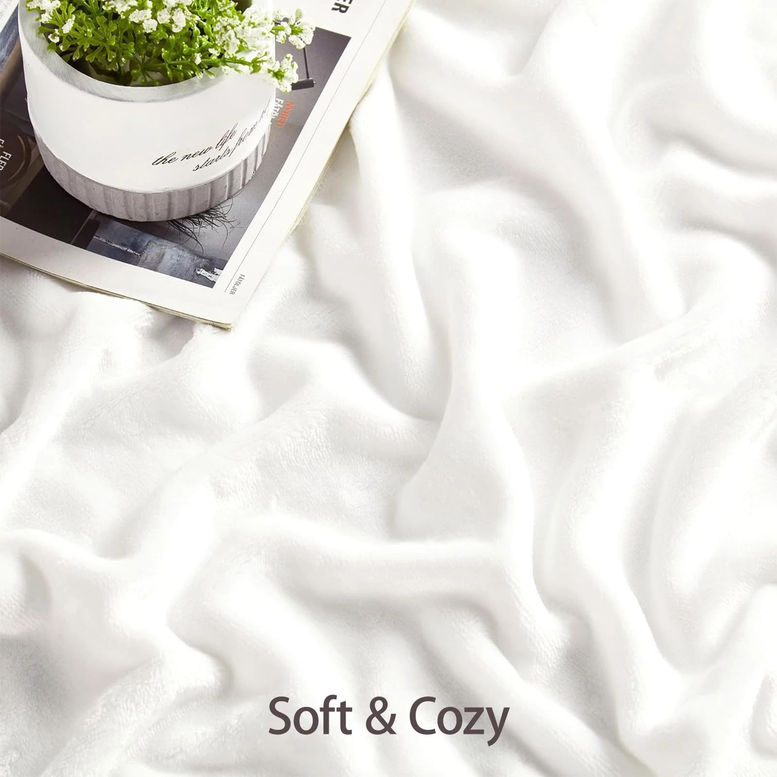 Seahorse Fleece Blanket for Women, Soft and Warm Light Blue Throw