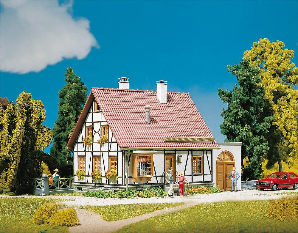 Faller 130215 - 1/87 / H0 Half-Timbered House With Garage - New
