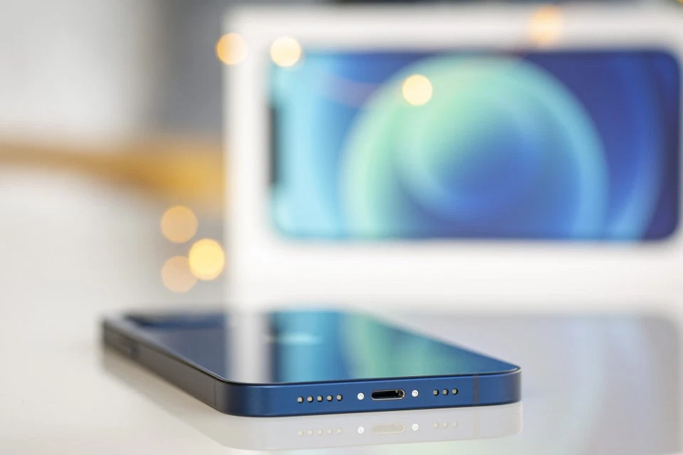 Nuovo Sigillato Apple iPhone 12 (5G) 256GB/128GB/64GB Smartphone Sbloccato 6,1" - Immagine 2 di 4