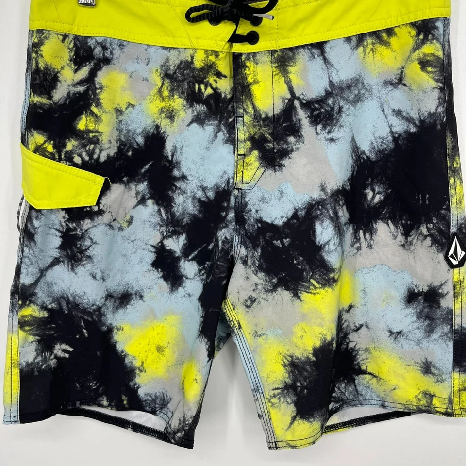 Volcom Swim Trunks Men's Size 30 Gray Yellow Mod-Tech Drawstring Surf Beach - Image 3 of 4