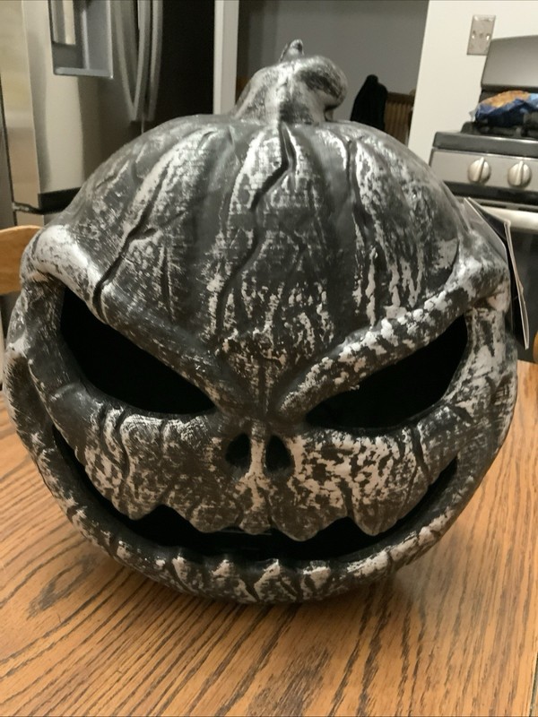 Light-up Jack-o-Lantern