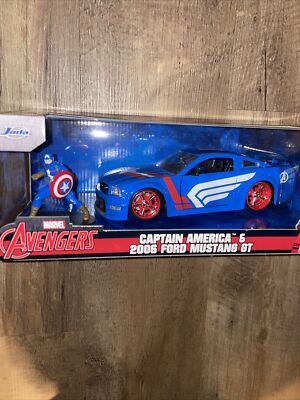 Jada Toys Hollywood Rides: Captain America & 2006 Ford Mustang GT
