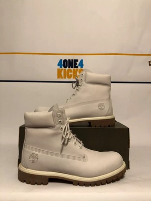 vaporous grey timberlands