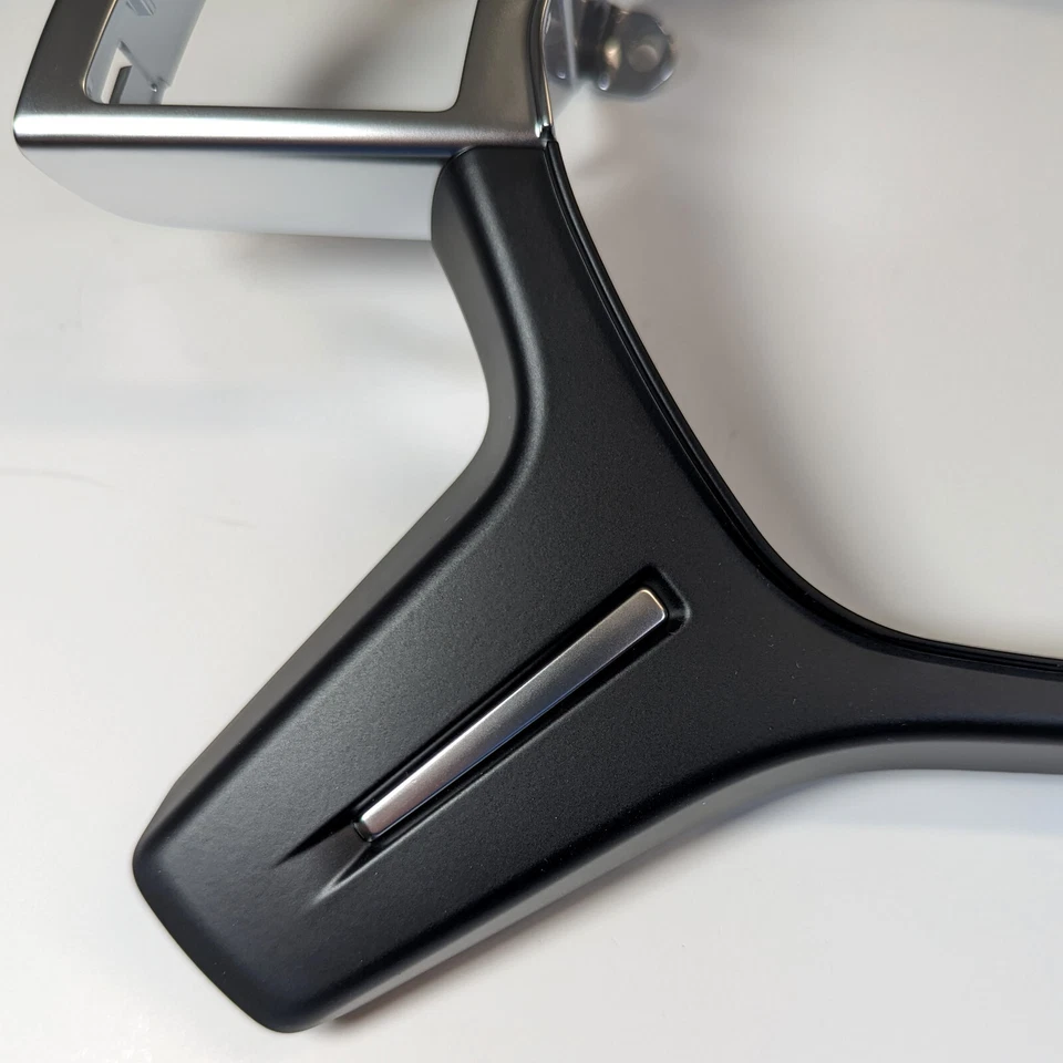 Genuine Mercedes Benz GLE400 16-19 Steering Wheel Cover Trim 09946405139107 GLE - Image 4 of 4