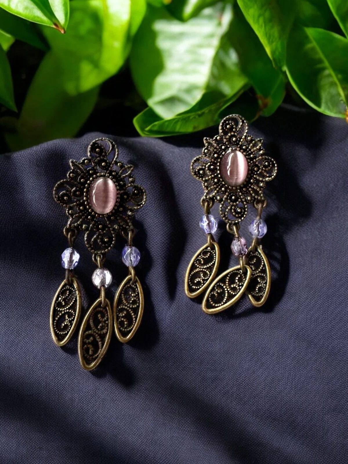 2001 New Old Stock Avon Amethyst Colour Drop Earrings – D388