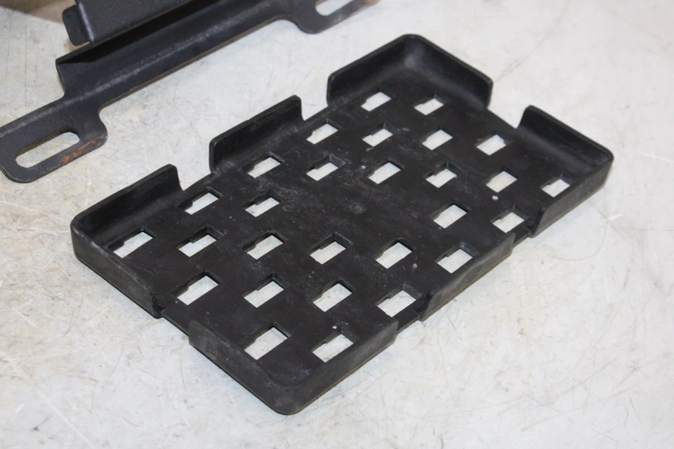 2007 SUZUKI GSXR 750 OEM SUPORTE DE PLACA ELIMINADOR DE PARA-LAMA - Imagem 3 de 4