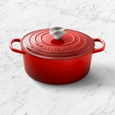 Le Creuset Signature Enameled Cast Iron Round Dutch Oven