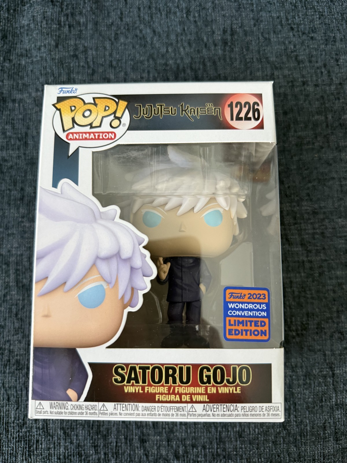 Funko Pop - #1226 Satoru Goju 2023 WonderCon Jujutsu - Nuevo con Protector
