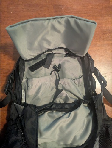 Eddie Bauer External Frame Small 20" Backpack Hiking Camping - Picture 3 of 9