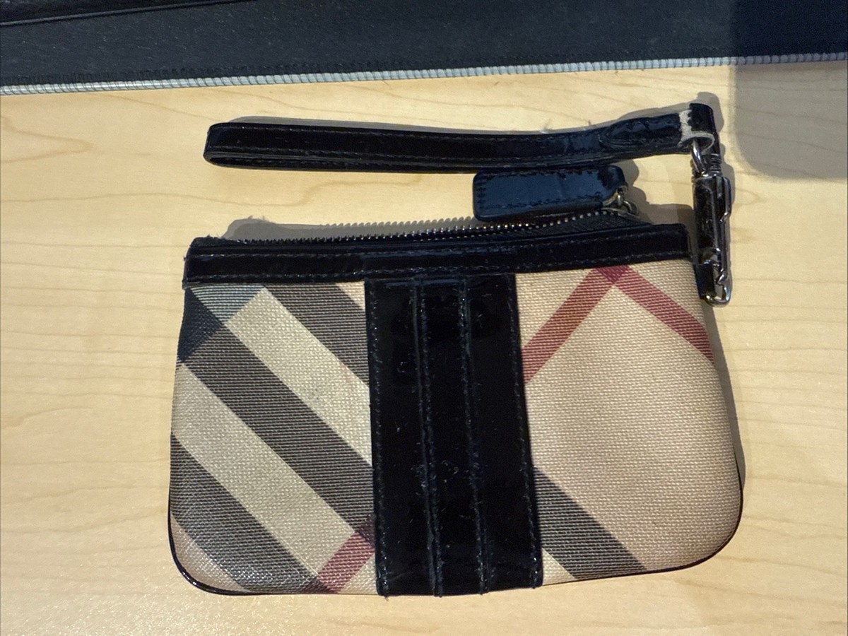 Authentic Burberry Wristlet Wallet Beige SuperNova Check Black