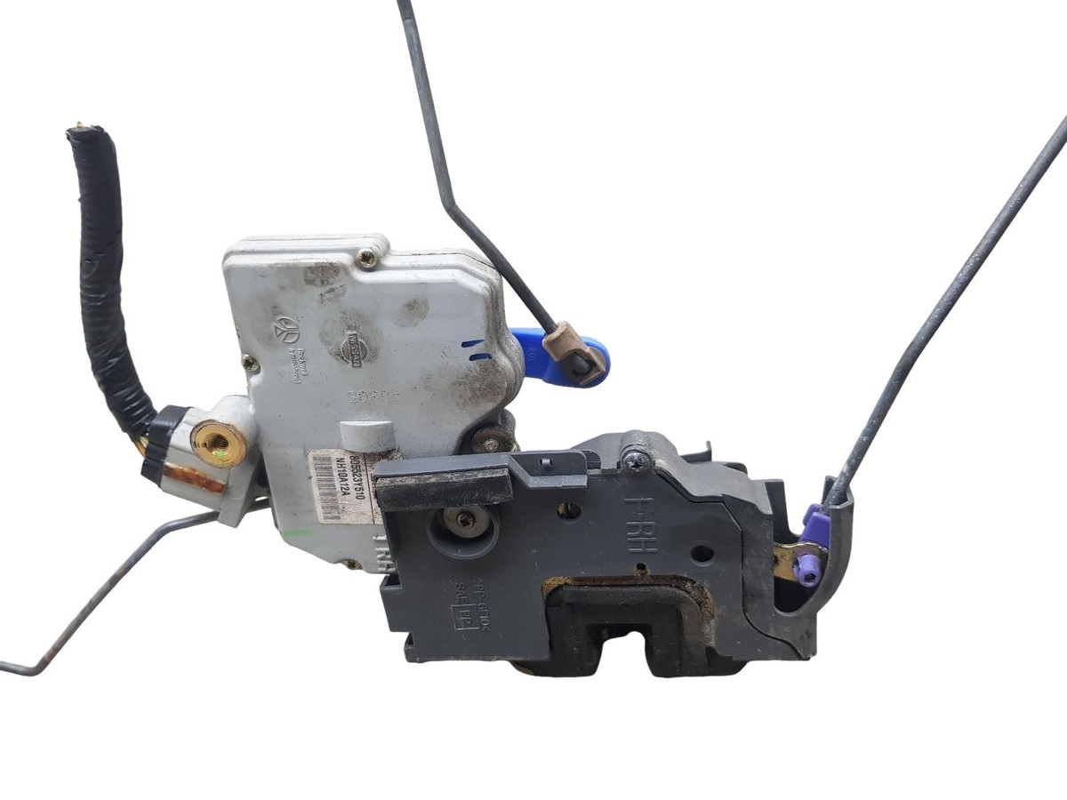Nissan X-trail T30 Front Right Door Lock 805523Y510 2005 for sale