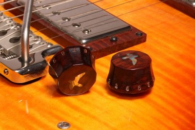Lampshade Snakewood ''Bird'' Knob Qty.1 by Hailwood fits PRS  Guitars