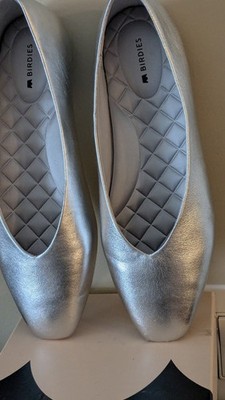 Birdies Silver FINCH Metallic Square Toe Flats Cushioned INSOLE Slip On 8M FINCH