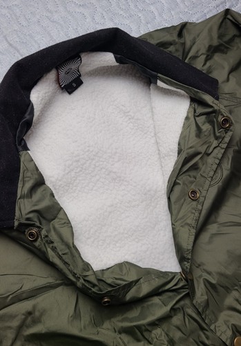 Spitfire Wheels Lined Windbreaker Jacket Green Size Small Skateboard Y2K - Picture 7 of 10