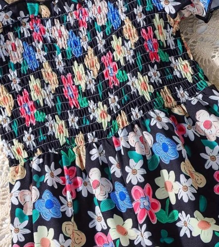 NWOT GIRLS NAVY FLORAL JUMPSUIT W/PUFF SLEEVES & SMOCKED BODICE - SZ. 5 - Picture 4 of 7