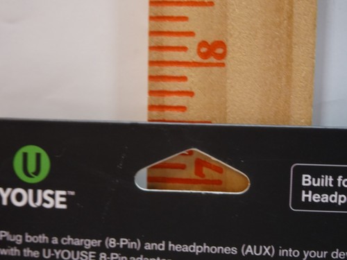 Youse 8-pin to 3.5mm Headphone Jack Charge and Listen NIOP - Photo 3 sur 5