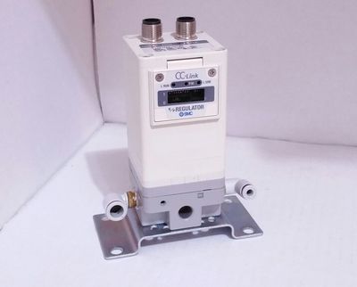 SMC ITV1030-CC1BN ELECTRO-PNEUMATIC REGULATOR E/P CC-LINK 1000 TYPE IN 8 OUT 4