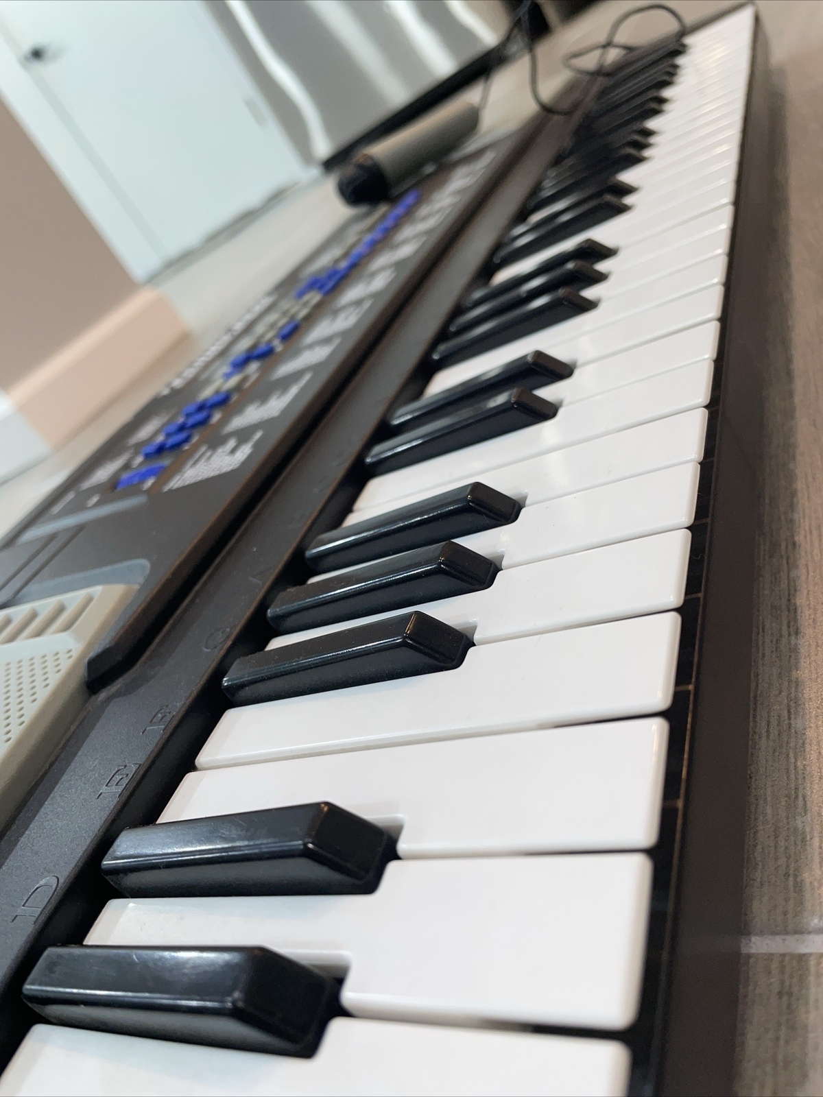 Technobeat Electric Keyboard w/ Microphone eBay