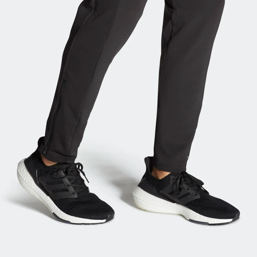 New Adidas Ultraboost 21 FY0378 Black Running Sneakers Shoes  display picture 2